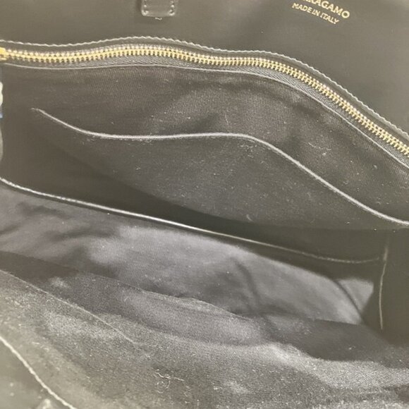 SALVATORE FERRAGAMO Black Shoulder Bag - Picture 5 of 9